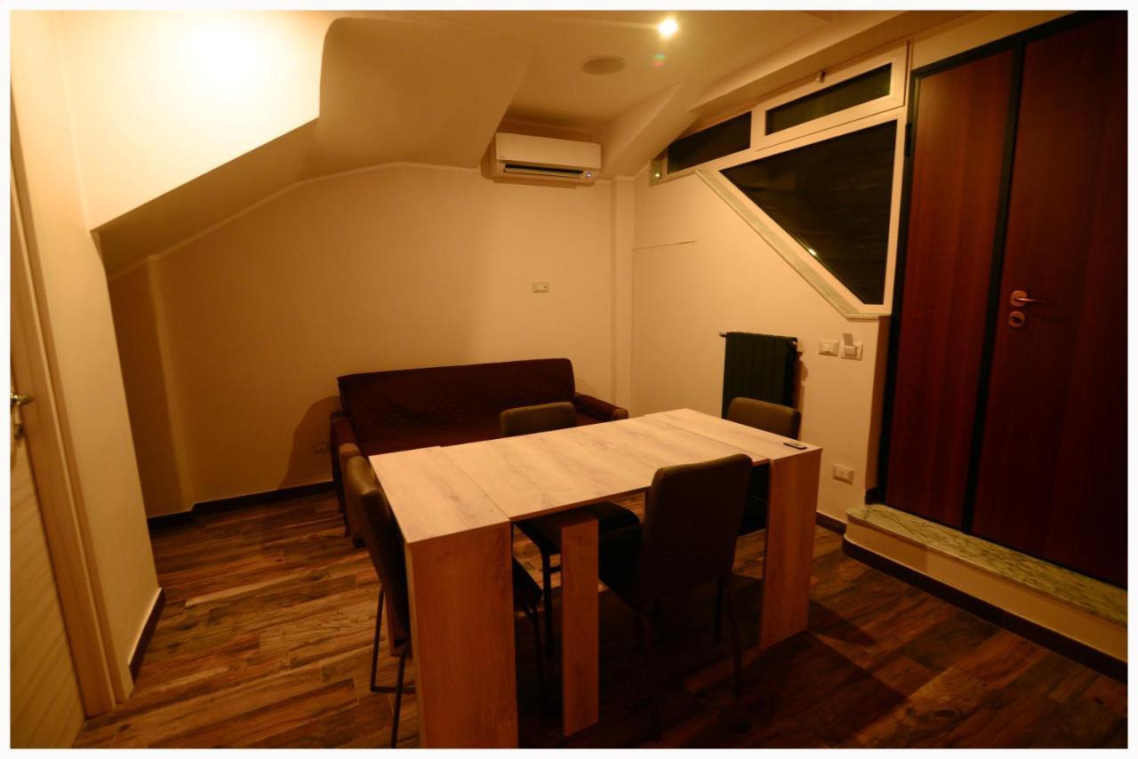 Il Villino Apartments Бари Экстерьер фото