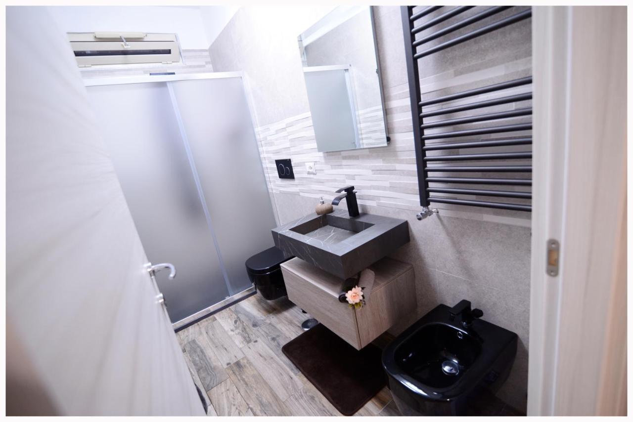 Il Villino Apartments Бари Экстерьер фото